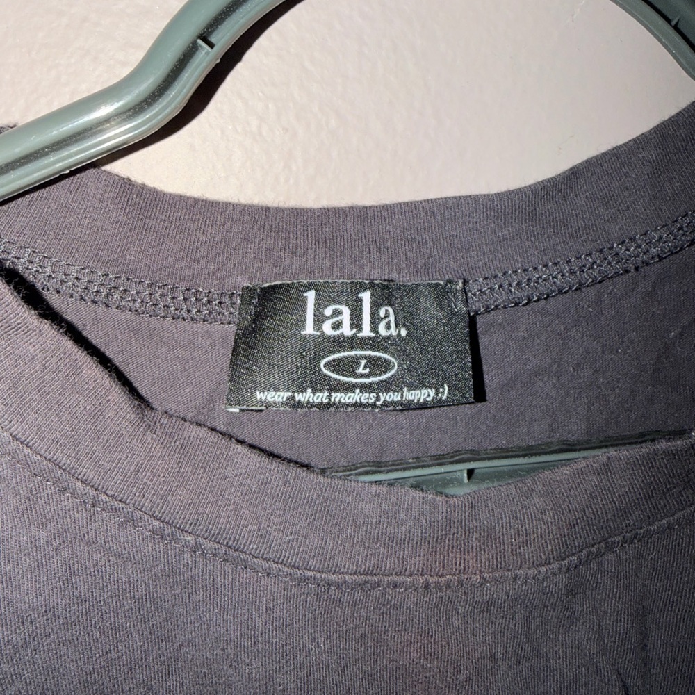 black 'Wild Woman' Crop Tee - Dressed in Lala size L - Picture 2 of 2